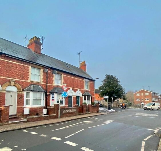 2 Bedroom Cottage To Rent In Kings Road, Henley On Thames, RG9
