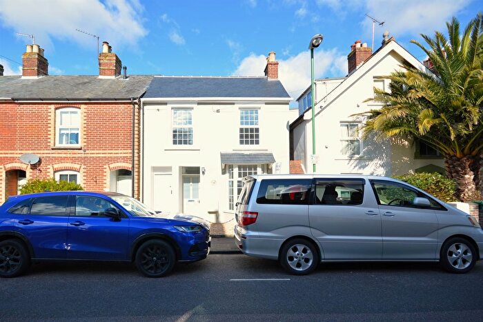 3 Bedroom Semi-Detached House To Rent In Cleveland Road, Chichester, West Sussex, PO19