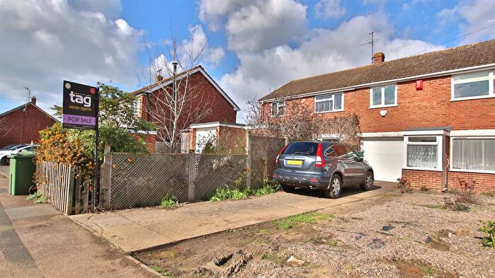 3 Bedroom Terraced House For Sale In Westfield Avenue, Tewkesbury, GL20
