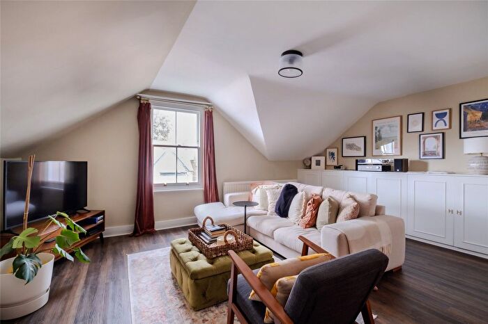 1 Bedroom Flat For Sale In Babington Road, London, SW16