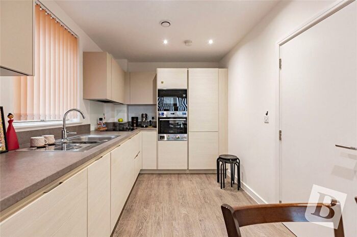 1 Bedroom Flat For Sale In Rainham Road North, Dagenham, RM10