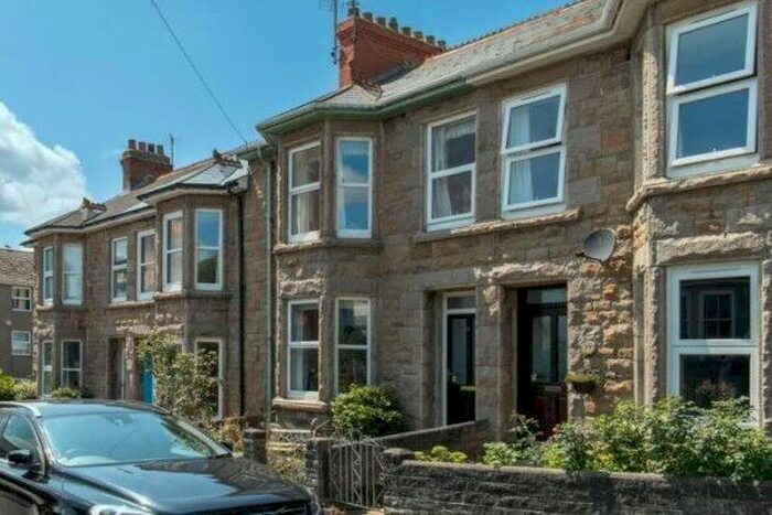 3 Bedroom Property To Rent In Castle Road, Penzance, TR18
