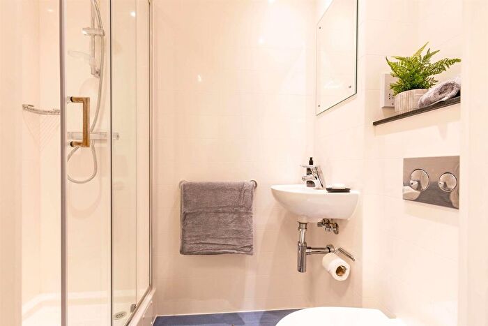 1 Bedroom Flat To Rent In Hollingdean Road, Brighton, BN2