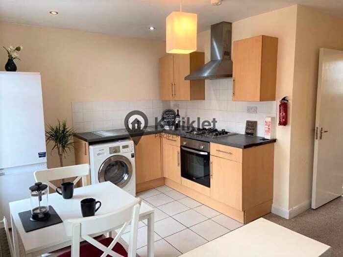 1 Bedroom Flat To Rent In Park Street, Pontypridd, CF37