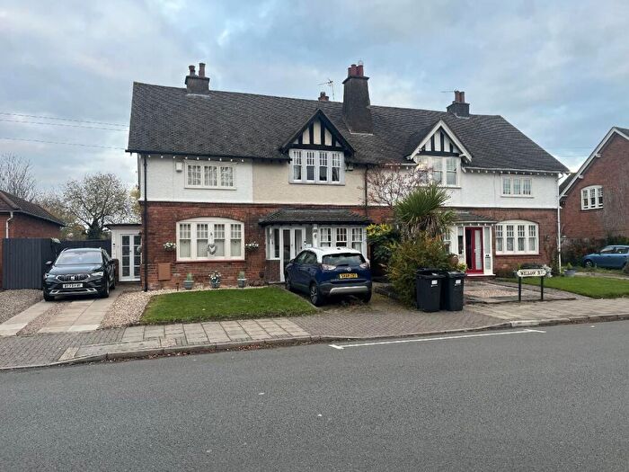 2 Bedroom House To Rent In Willow Road, Bournville, Birmingham, West Midlands, B30