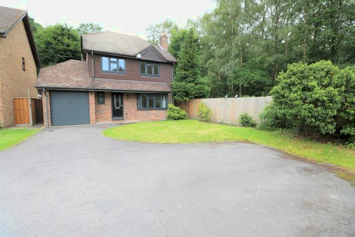4 Bedroom Detached House To Rent In Frimley, Camberley, GU16