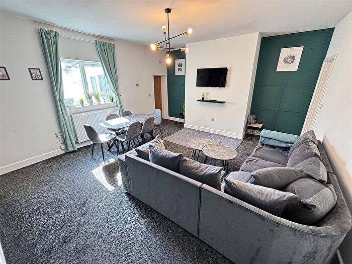 5 Bedroom Terraced House For Sale In Frederick Street South, Meadowfield, Durham, DH7