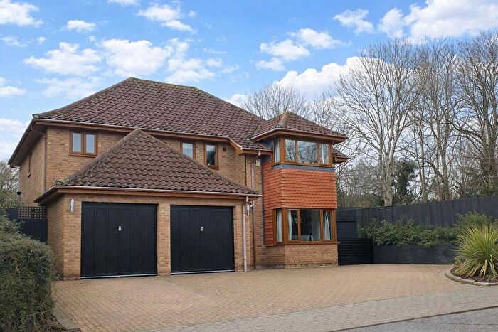 4 Bedroom Property For Sale In Thorneycroft Lane, Downhead Park, Milton Keynes, MK15