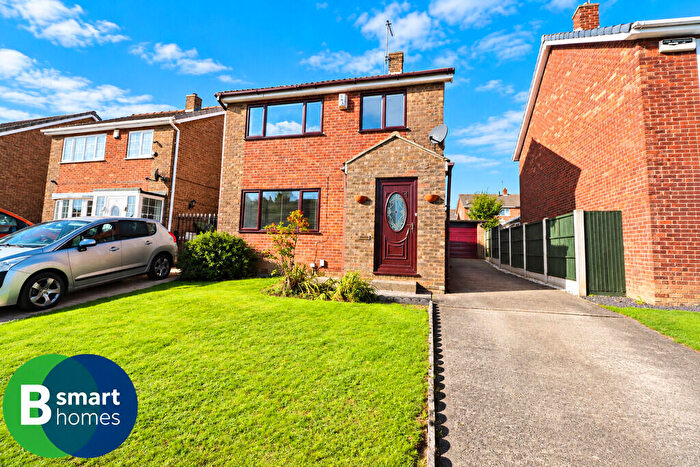 3 Bedroom Detached House To Rent In Chepstow Drive, S64
