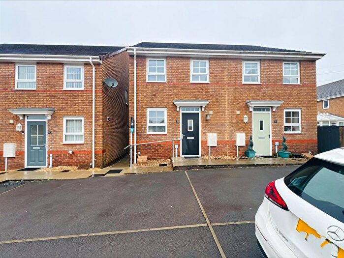 2 Bedroom Semi-Detached House For Sale In Bryn Uchaf, Bryn, Llanelli, SA14