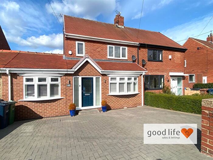 3 Bedroom Semi-Detached House For Sale In Sandringham Crescent, East Herrington, Sunderland, SR3