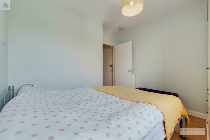 1 Bedroom Flat To Rent In Knights Hill, London, SE27