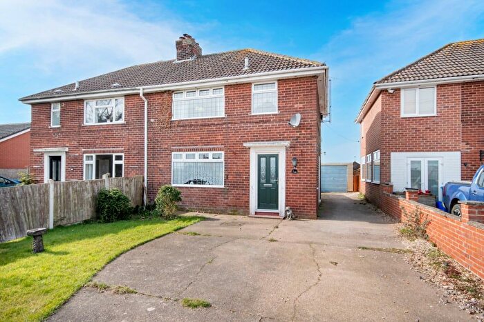 3 Bedroom Semi-Detached House For Sale In Roberts Close, Ragnall, Newark, NG22