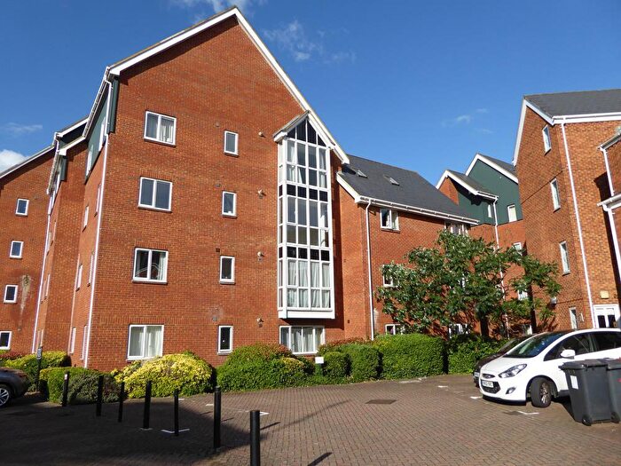 2 Bedroom Apartment To Rent In Heron Quay, Bedford, MK40