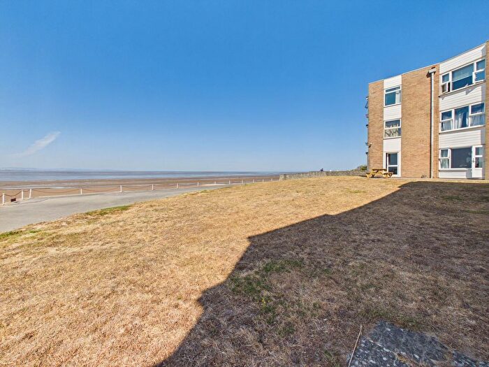 2 Bedroom Flat For Sale In Poplar Road, Burnham-On-Sea, TA8