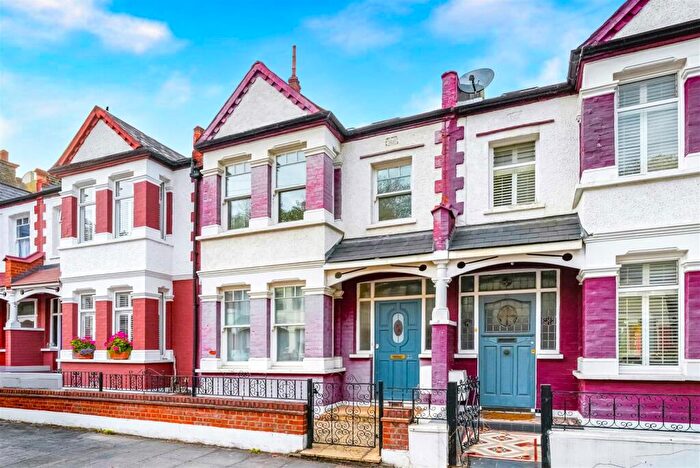 3 Bedroom Terraced House For Sale In Ridgdale Street, London, E3