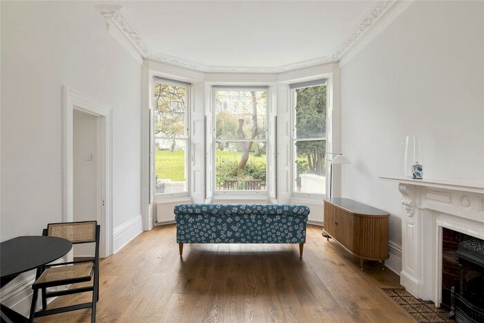 1 Bedroom Flat To Rent In Ladbroke Gardens, Notting Hill, W11