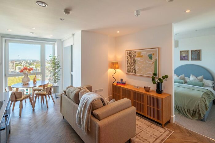1 Bedroom Flat For Sale In Upper East, Bromley-By-Bow, E3