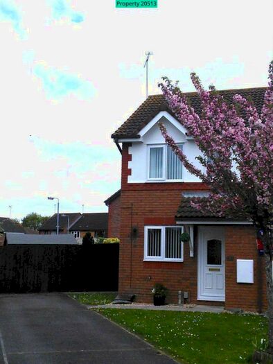 2 Bedroom Semi-Detached House To Rent In Moorhen Close, Swindon, SN3