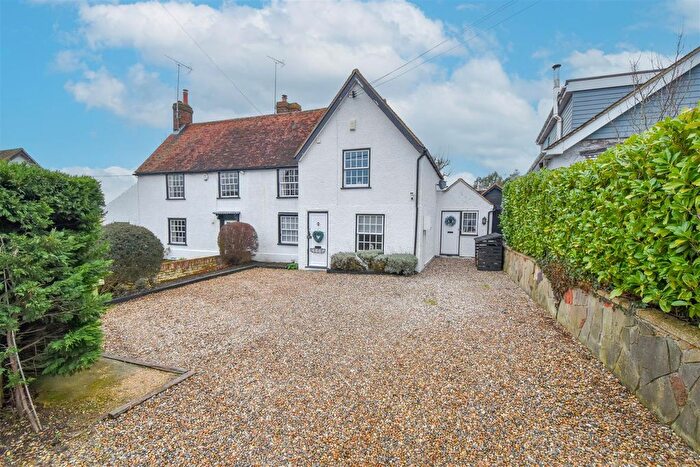 4 Bedroom Semi-Detached House For Sale In Ongar Road, Stondon Massey, Brentwood, CM15