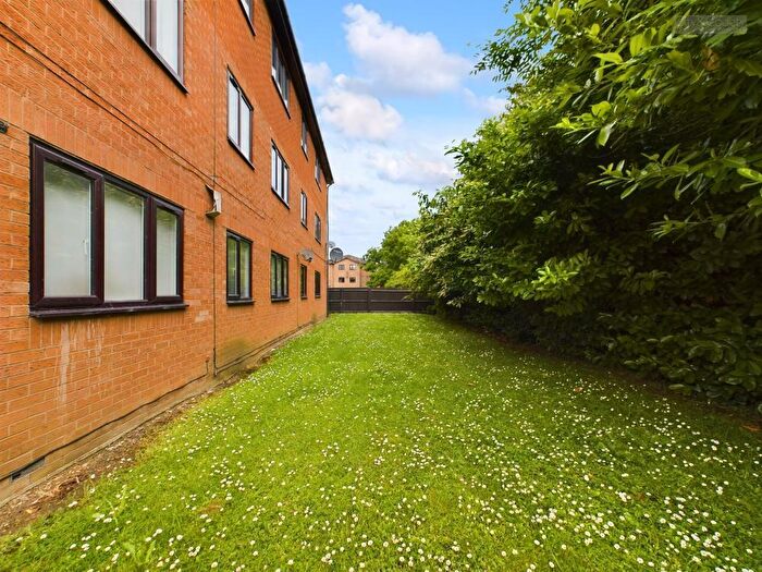1 Bedroom Flat For Sale In Hadrians Court, Peterborough, PE2