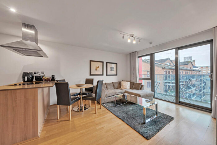 2 Bedroom Apartment To Rent In Fletcher Street, London, E1