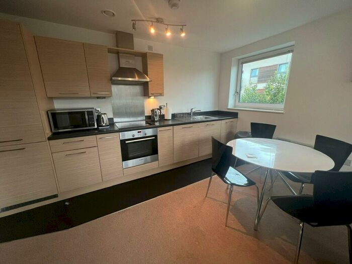 2 Bedroom Apartment To Rent In Bell Barn Road, B15