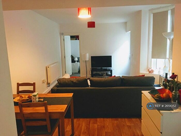 2 Bedroom Flat To Rent In Stanley St, Bedfordshire, MK41