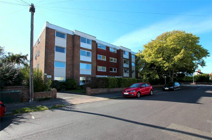 2 Bedroom Flat To Rent In St. Georges Road, Worthing, West Sussex, BN11
