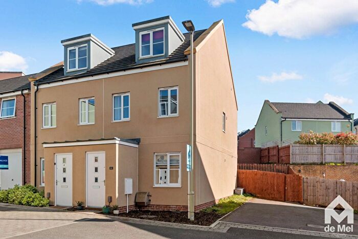 3 Bedroom Semi Detached House For Sale In Coleford Road, Cheltenham, GL52