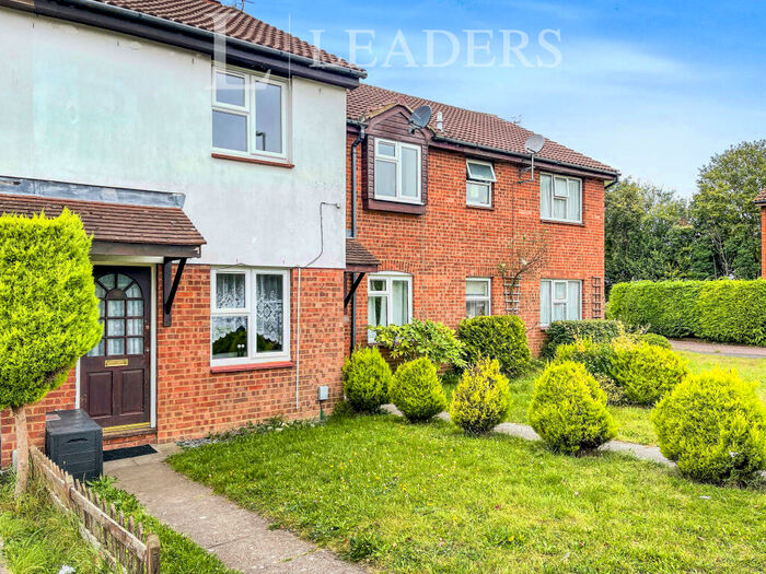 2 Bedroom Semi-Detached House To Rent In Vanbrugh Drive, Dunstable, LU5