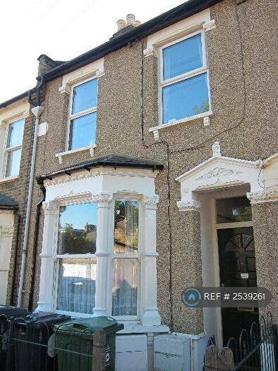 1 Bedroom Flat To Rent In Forest Road, Leytonstone, E11