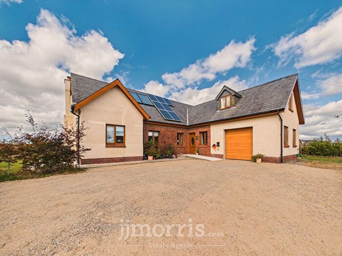 5 Bedroom Detached Bungalow For Sale In Blaenwaun, Whitland, SA34