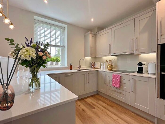 2 Bedroom Apartment For Sale In Off Fountain Way, Wilton Road, Salisbury, SP2