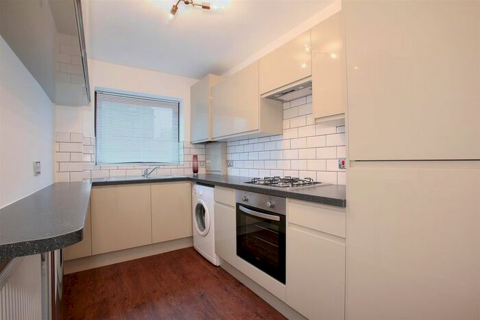 2 Bedroom Flat To Rent In Clarkegrove Road, Collegiate, S10