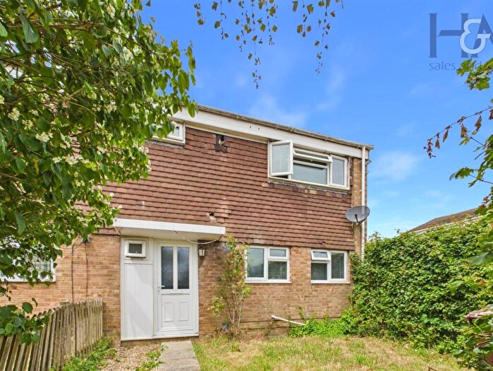 3 Bedroom End Of Terrace House For Sale In Ripon Road, Stevenage, SG1
