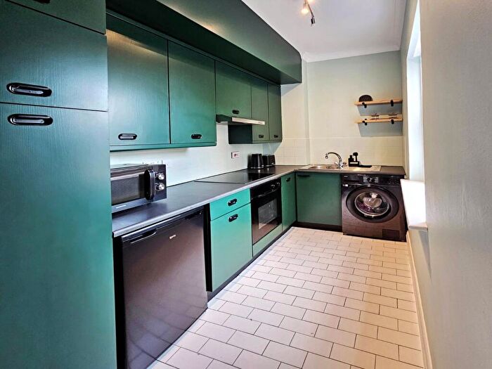 1 Bedroom Apartment To Rent In York Way, Islington, London, N7