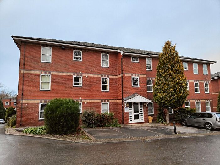 2 Bedroom Flat To Rent In Northgate Lodge, Skinner Lane, Pontefract, West Yorkshire, WF8