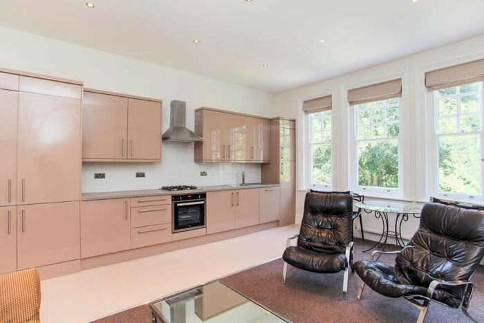 1 Bedroom Flat To Rent In Shepherds Hill, Highgate, N6