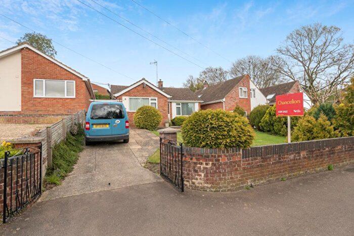 2 Bedroom Detached Bungalow For Sale In Butts Road, Horspath, OX33