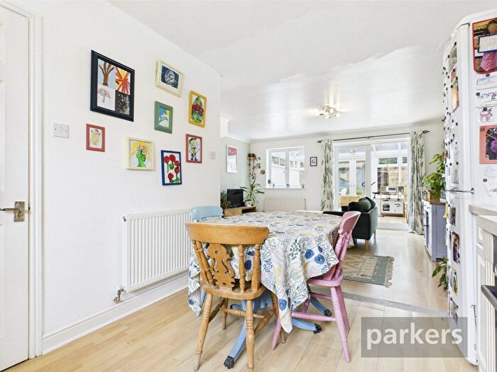 3 Bedroom Terraced House For Sale In Walnut Close, Witney, Oxfordshire, OX28