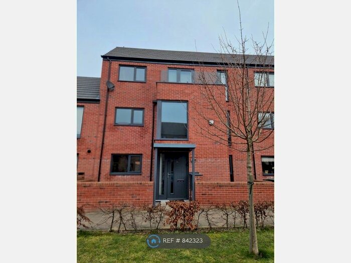 4 Bedroom Terraced House To Rent In Flockton Road, Castleford, WF10