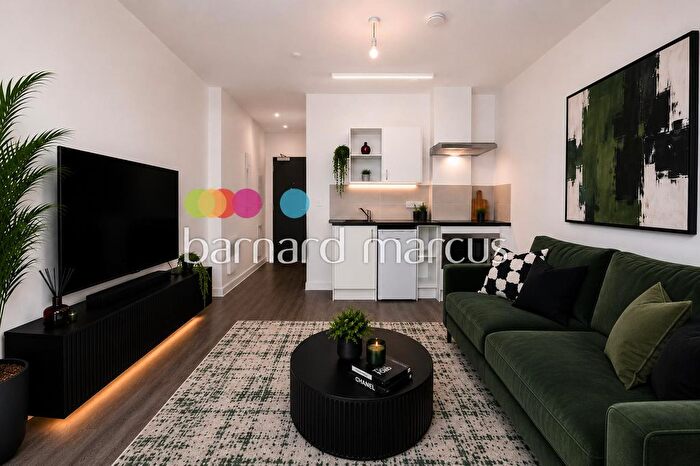 Studio To Rent In Purley Way, Croydon, CR0