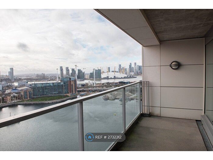 2 Bedroom Flat To Rent In Western Gateway, London, E16