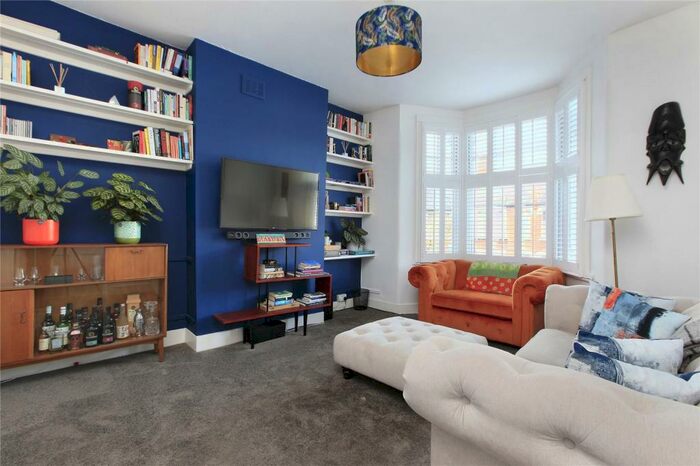 3 Bedroom Maisonette To Rent In Cambray Road, Balham, London, SW12