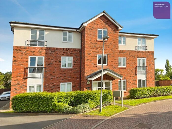 2 Bedroom Flat For Sale In Snow Crest Place, Stapeley, Nantwich, CW5