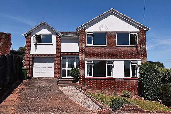 5 Bedroom Detached House For Sale In Croft Chase, Exeter, EX4
