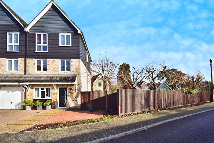 3 Bedroom Town House For Sale In Bridge Place, Aylesford, ME20