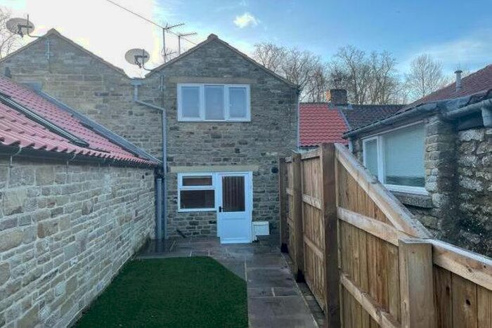 2 Bedroom Property To Rent In Beckside Brook Lane, Pickering, YO18