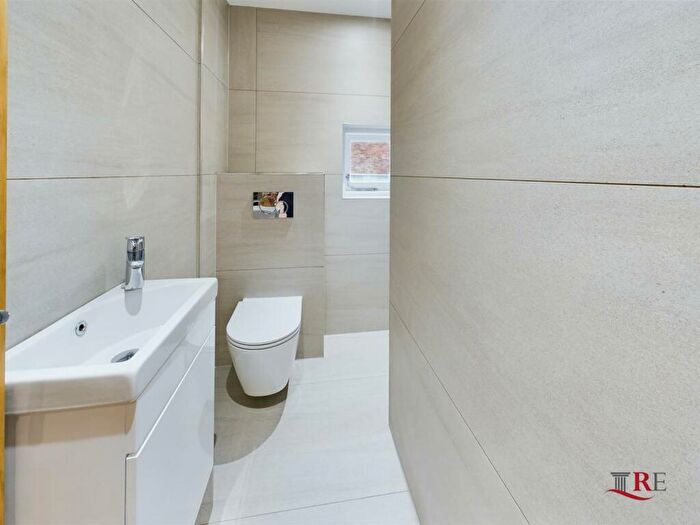 1 Bedroom Flat To Rent In Christchurch Avenue, London, NW6